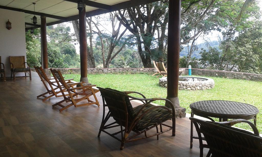 The Buena Vista Kandy Exterior foto